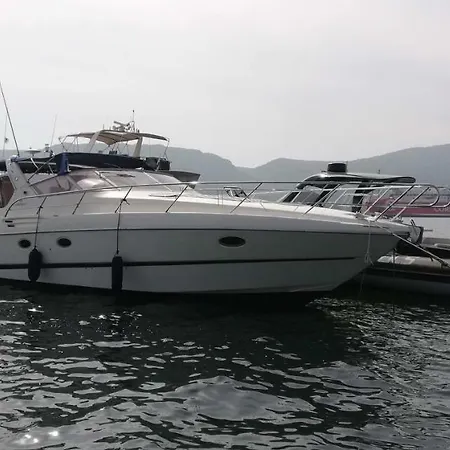 Les Yachts De Vecchio Jules Porto-Vecchio (Corsica)